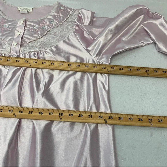 Vintage Cachet Long Nightgown Medium  Pink Satin Modest Long Sleeve‎ Embroidery - Picture 11 of 11
